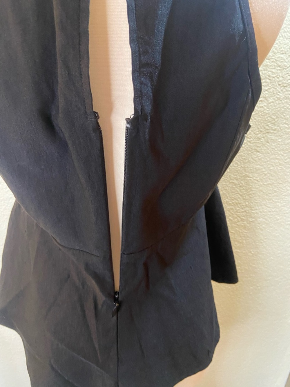 Torrid Caged High Neck
Peplum Top in black. Size:00(M) - Picture 5 of 11